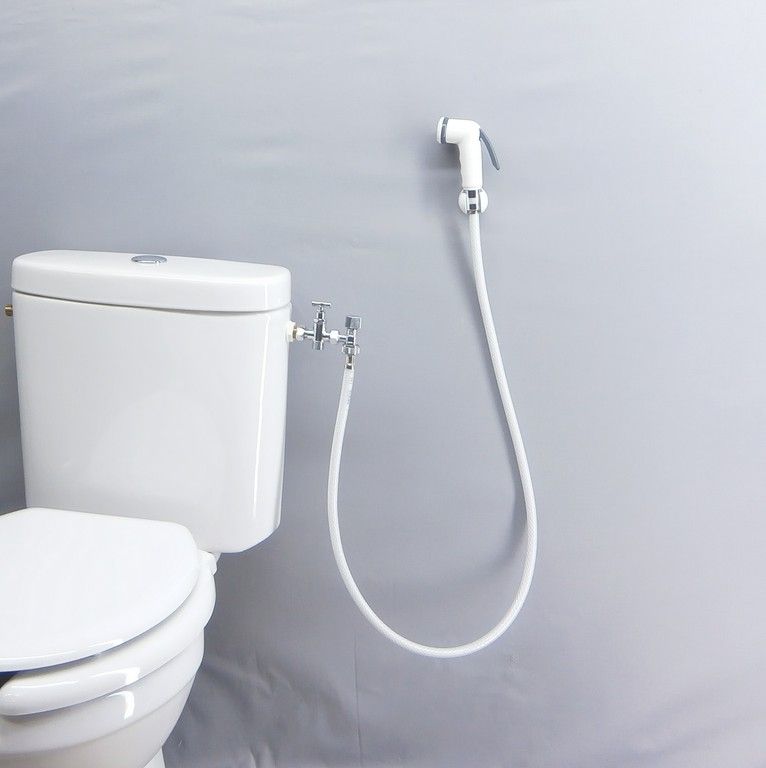 Robinet WC des toilettes et bidets pour une hygiène parfaite